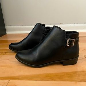 Black dress boots